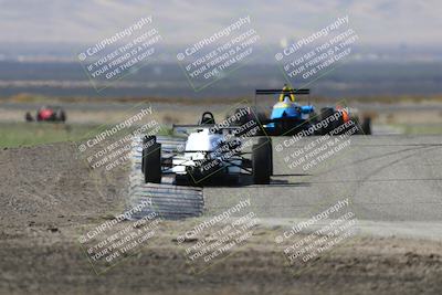 media/Oct-26-2025-CalClub SCCA (Sun) [[8ce1e69566]]/Group 3/Grapevine/